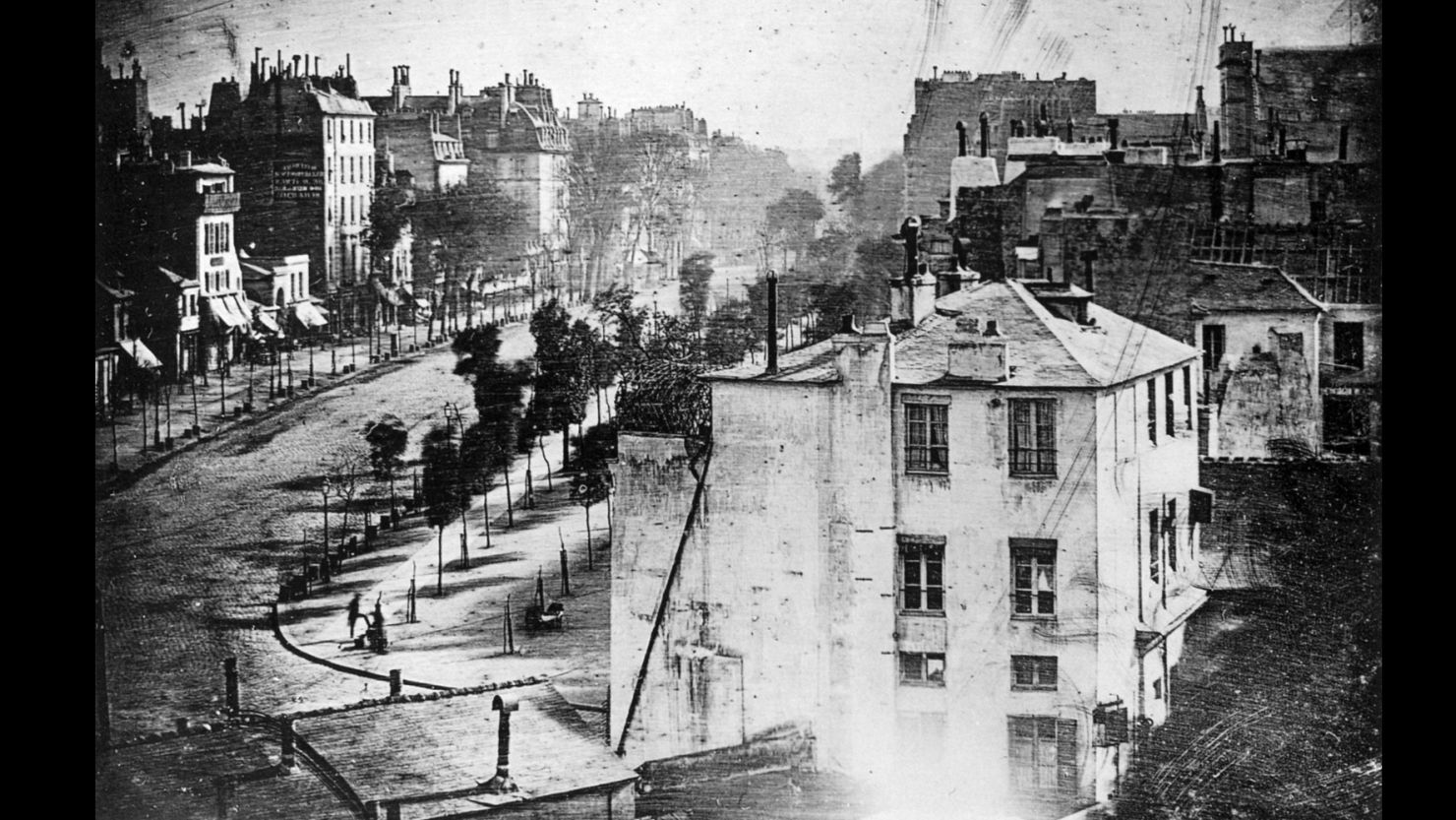 Original image before Image Nano Banana transformation - cityscape during daytime